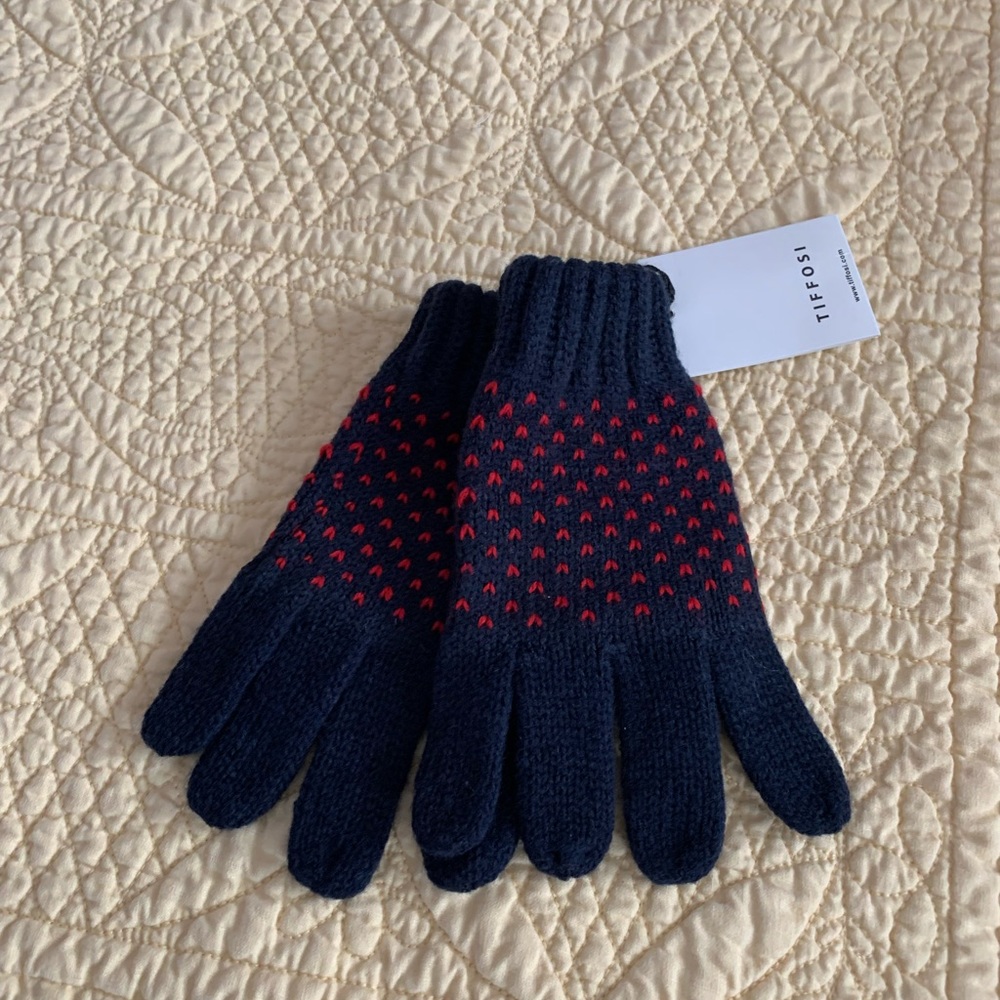 NWT Tiffosi kids gloves